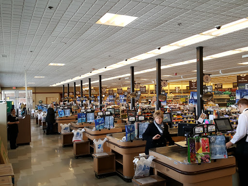 Supermarket «Big Y», reviews and photos, 6 Queen St, Newtown, CT 06470, USA