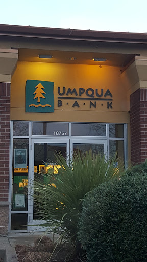 Umpqua Bank in Tualatin, Oregon
