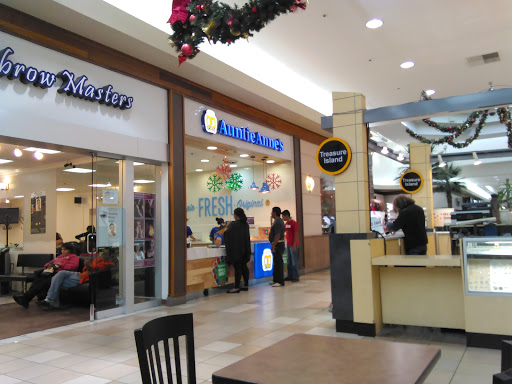 Shopping Mall «Sherwood Mall Shopping Center», reviews and photos, 5308 Pacific Ave, Stockton, CA 95207, USA