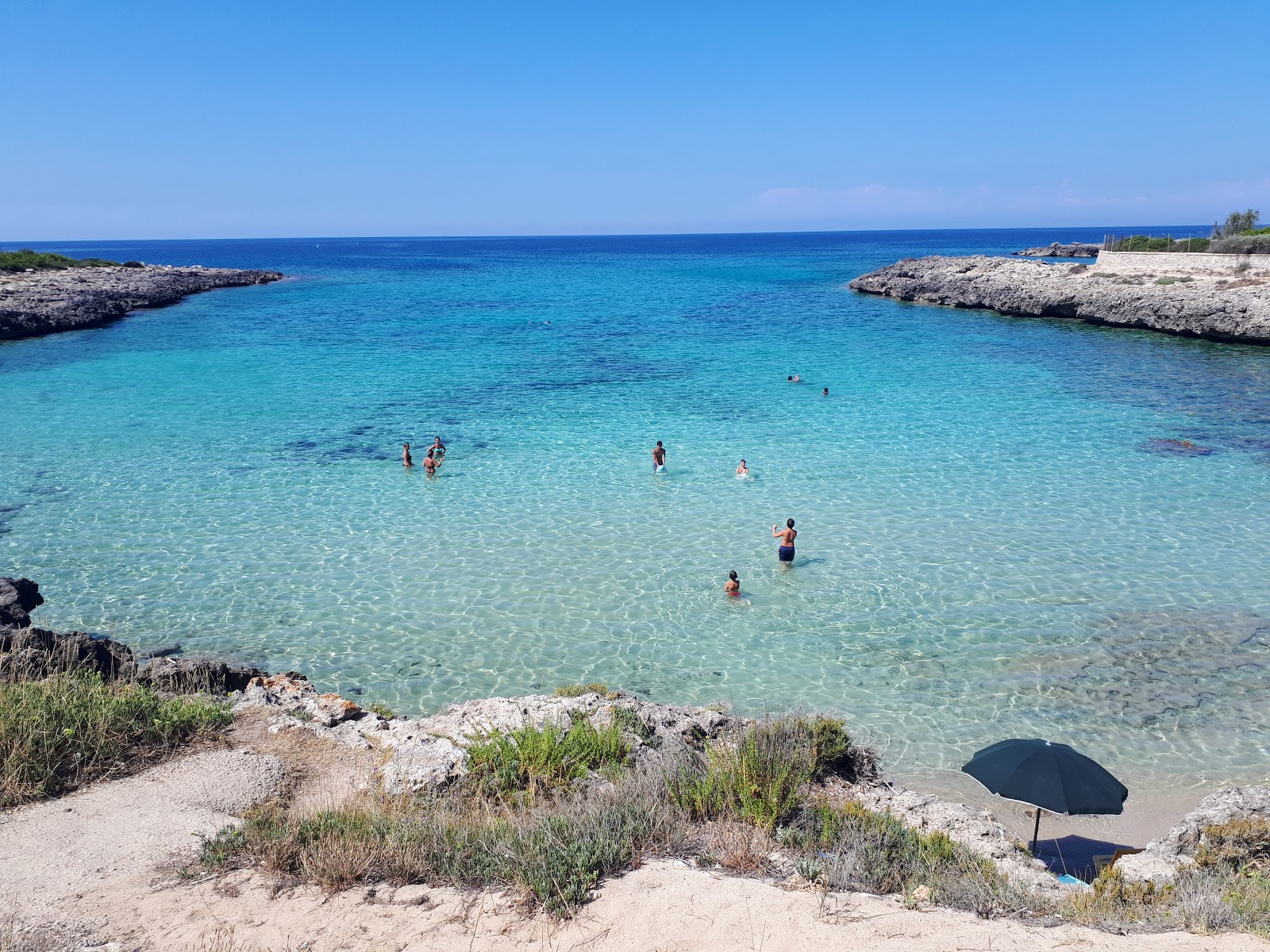 Foto von Spiaggia di Baia Capparone mit etwas sauber Sauberkeitsgrad