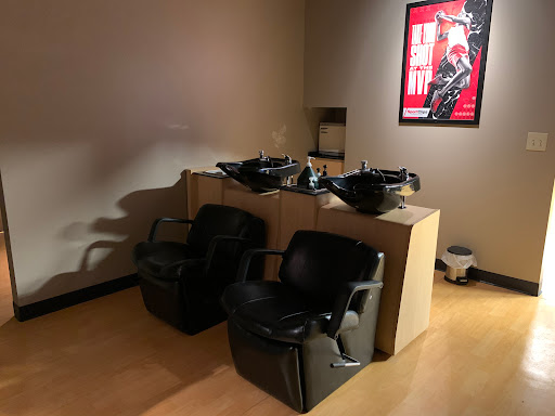 Hair Salon «Sport Clips Haircuts of Village West Shopping Center», reviews and photos, 5242 Dressler Rd NW, Canton, OH 44718, USA