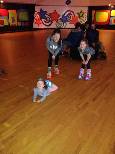 Roller Skating Rink «Carousel Family Fun Center - Whitman», reviews and photos, 1055 Auburn St, Whitman, MA 02382, USA