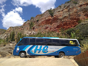 HE Viagens e Turismo.Vans,Micro-Ônibus e Ônibus