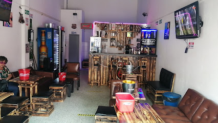 La Cumbre del Xielo Bar Lounge