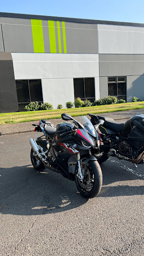 BMW Motorcycle Dealer «BMW Motorcycles of Western Oregon», reviews and photos, 12010 SW Garden Pl, Portland, OR 97223, USA