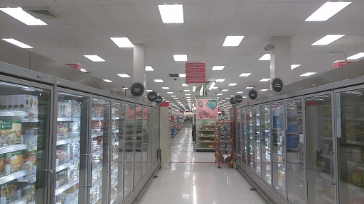 Department Store «Target», reviews and photos, 950 E 33rd St, Signal Hill, CA 90755, USA