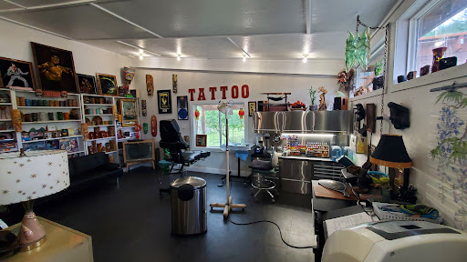 Cross Over Tattoo Studio