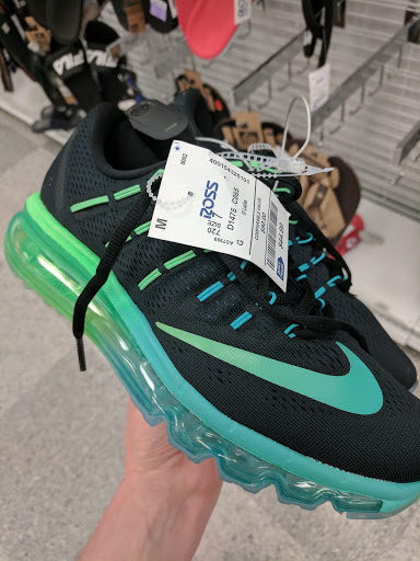 Clothing Store «Ross Dress for Less», reviews and photos, 1886 College St, Liberty, MO 64068, USA