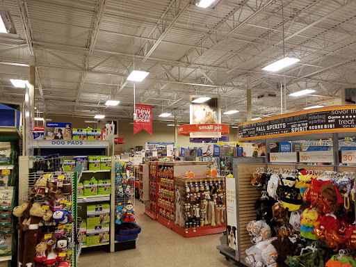 Pet Supply Store «PetSmart», reviews and photos, 7029 SW Nyberg St, Tualatin, OR 97062, USA