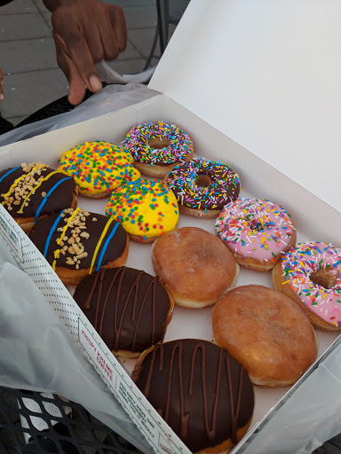 Bakery «Krispy Kreme Doughnuts», reviews and photos, 121 Curtner Ave #40, San Jose, CA 95125, USA