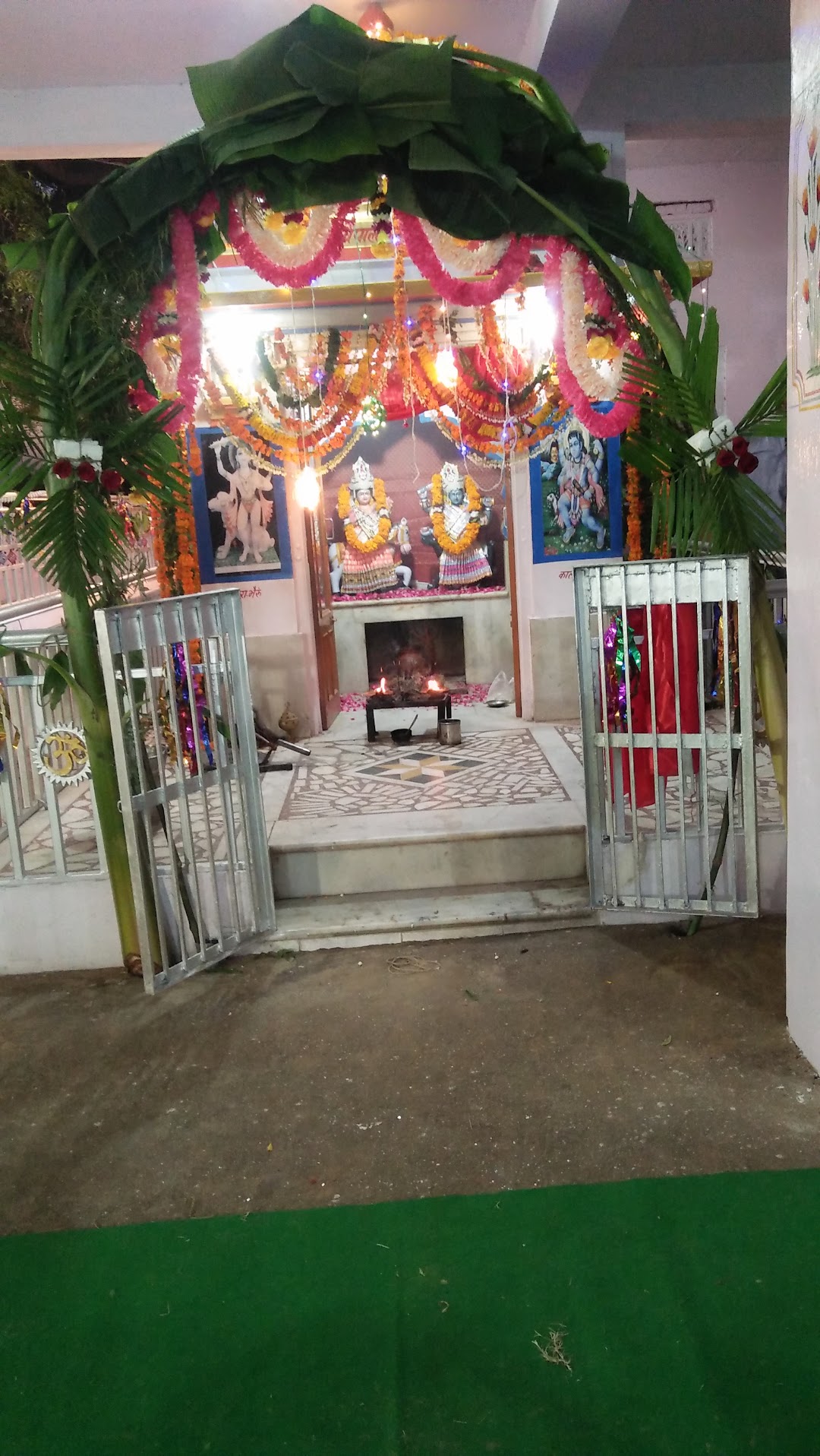 Dev nagri mandushya