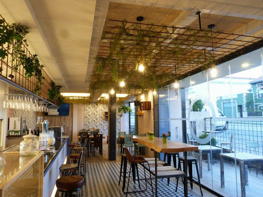 Información y opiniones sobre Tandem Street Food de Urb. Bezana Bella, Santa Cruz De Bezana