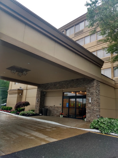 Hotel «DoubleTree by Hilton Hotel Tinton Falls - Eatontown», reviews and photos, 700 Hope Rd, Eatontown, NJ 07724, USA