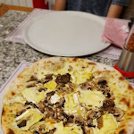 Photo n°1 de l'avis de Elliot. fait le 26/07/2022 à 03:30 sur le  Pizzeria Trattoria San Jacopino à Florence