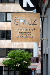 Špajz bezobalový obchod a kavárna/BOUL s.r.o.