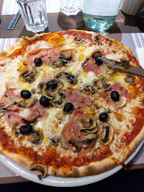 Pizza du Pizzeria L'ARBRE A PALABRES à Aix-les-Bains - n°18