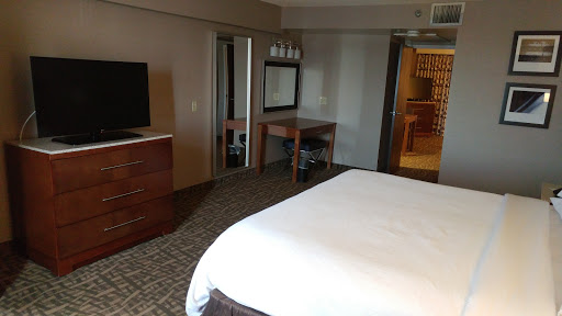 Hotel «Embassy Suites by Hilton Santa Ana Orange County Airport», reviews and photos, 1325 E Dyer Rd, Santa Ana, CA 92705, USA