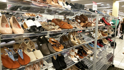 Clothing Store «Burlington Coat Factory», reviews and photos, 3333 N State Rd 7, Lauderdale Lakes, FL 33319, USA