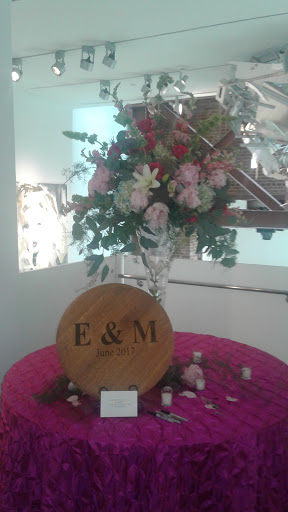 Florist «Old Louisville Flower Studio and Gifts and Events», reviews and photos, 1217 S 4th St, Louisville, KY 40203, USA