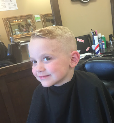 Barber Shop «East End Barber Shop», reviews and photos, 2622 Chamberlain Ln, Louisville, KY 40245, USA