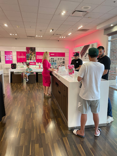 T-Mobile image