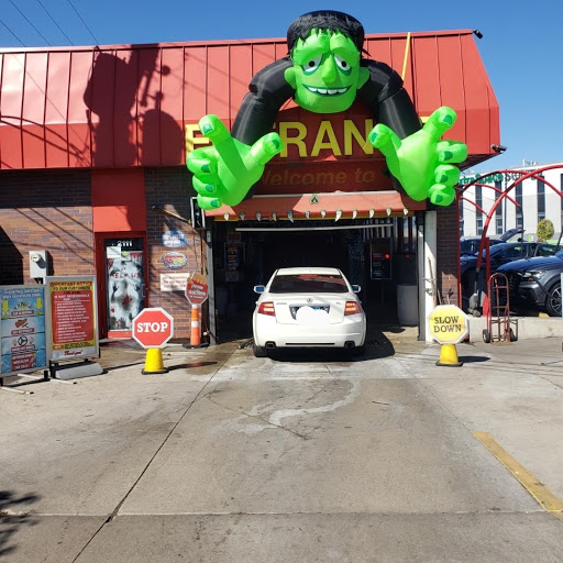Fullerton Express Car Wash en Chicago