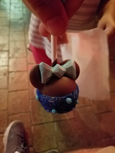 Ice Cream Shop «Cold Stone Creamery», reviews and photos, 1570 S Harbor Blvd, Anaheim, CA 92802, USA