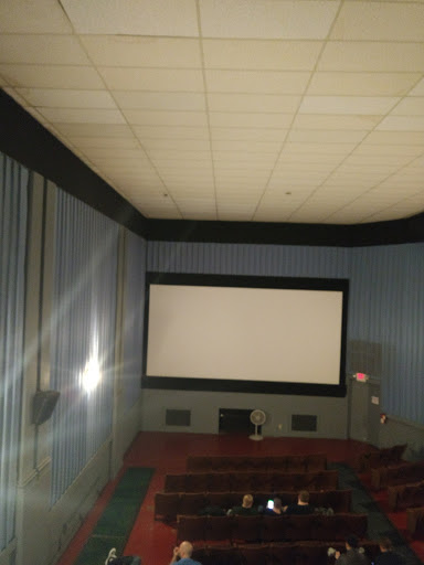 Movie Theater «Capitol II Theatre», reviews and photos, 116 1st St N, Newton, IA 50208, USA