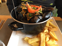 Moules-frites du La Quichenotte Restaurant - Sur le Port de Plaisance de Boyardville à Saint-Georges-d'Oléron - n°7