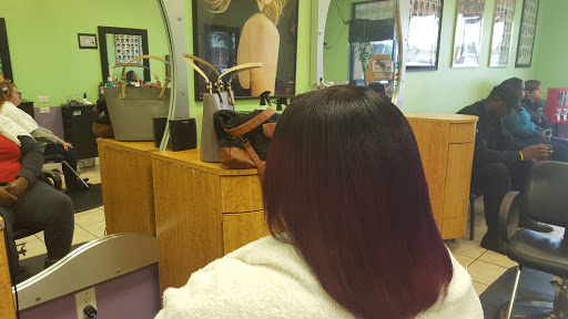 Hair Salon «Quality Hair Salon & Barbershop», reviews and photos, 2642 Carolina Beach Rd, Wilmington, NC 28412, USA