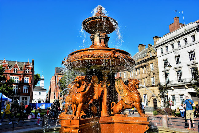 Reviews of Town Hall Square Fountain in Leicester - Museum