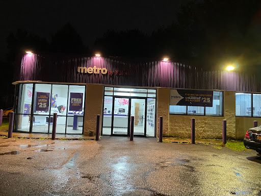 Cell Phone Store «MetroPCS Authorized Dealer», reviews and photos, 599 Chili Ave, Rochester, NY 14611, USA