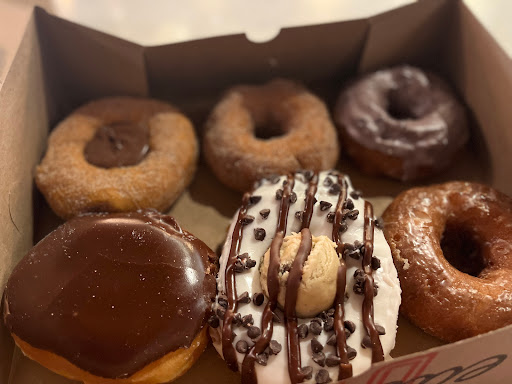 Donut Shop «Donut Crazy», reviews and photos, 290 York St, New Haven, CT 06511, USA