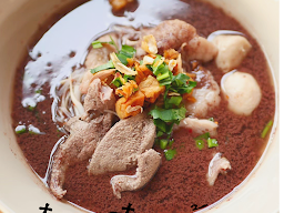 ก๋วยเตี๋ยวติดดิน