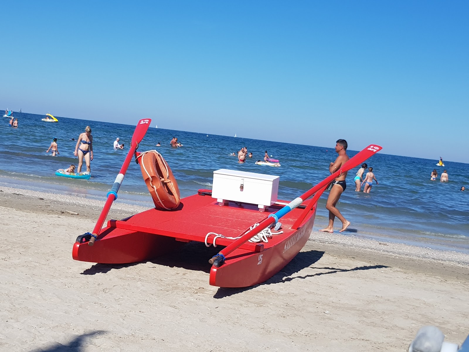 Foto de Spiaggia libera di Cervia con playa amplia