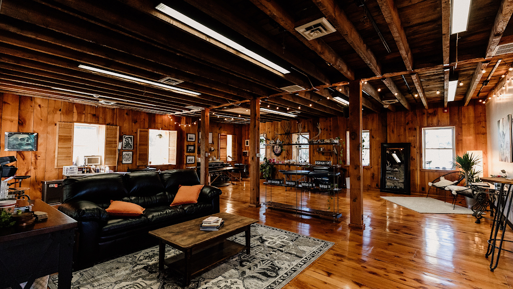 Iron Thorn Tattoo Co. 18087
