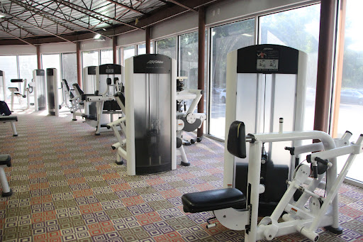 Gym «World Gym», reviews and photos, 1141 NE Vivion Rd, Kansas City, MO 64118, USA