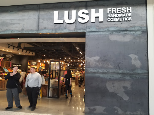Cosmetics Store «LUSH», reviews and photos, 1961 Chain Bridge Rd, McLean, VA 22102, USA
