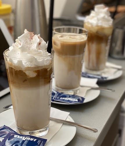 Opinii despre Open Cafe în Budapest - Kávézó