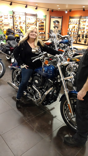 Harley-Davidson Dealer «Wild Prairie Harley-Davidson», reviews and photos, 12480 Plaza Dr, Eden Prairie, MN 55344, USA