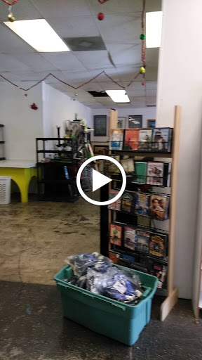 Thrift Store «Marthas Village Store», reviews and photos