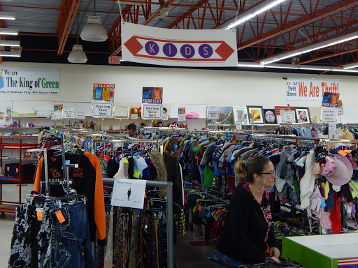Thrift Store «Dav Thrift Store», reviews and photos, 1749 S Campbell Ave, Springfield, MO 65807, USA