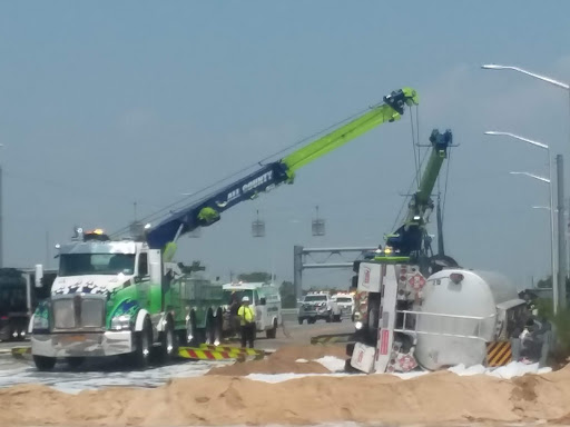 Used Car Dealer «5 Towns Drive.net», reviews and photos, 670 Burnside Ave, Inwood, NY 11096, USA