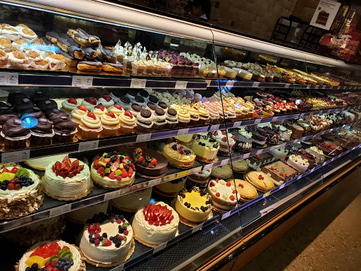 Grocery Store «Whole Foods Market», reviews and photos, 4501 Market Commons Dr, Fairfax, VA 22033, USA