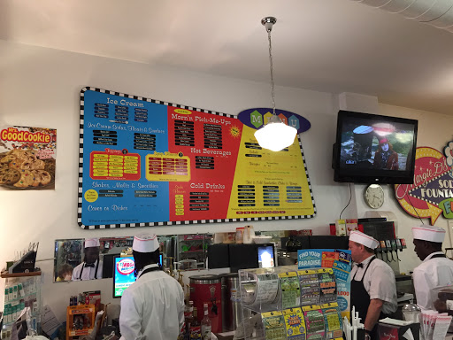 Department Store «Dellas 5 & 10», reviews and photos, 503 Washington St, Cape May, NJ 08204, USA