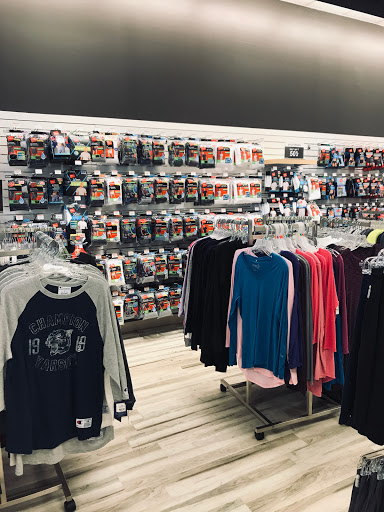 Lingerie Store «Hanesbrands Outlet Store», reviews and photos, 1000 Tanger Dr #101, Locust Grove, GA 30248, USA