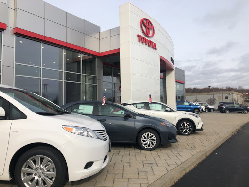 Car Dealer «Colonial Toyota», reviews and photos, 550 George Washington Hwy, Smithfield, RI 02917, USA