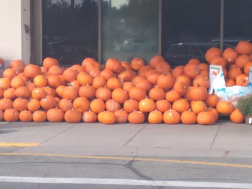 Grocery Store «Safeway», reviews and photos, 1605 E Bridge St, Brighton, CO 80601, USA