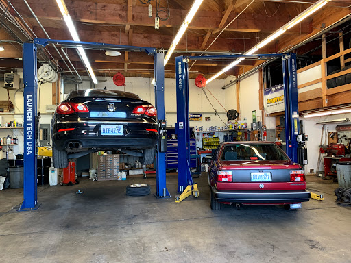 Auto Repair Shop «TECHSTREAM AUTO Center», reviews and photos, 13737 SE 26th St, Bellevue, WA 98005, USA