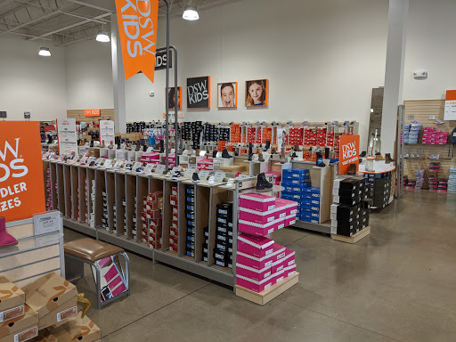 Shoe Store «DSW Designer Shoe Warehouse», reviews and photos, 11531 Fountains Dr, Maple Grove, MN 55369, USA